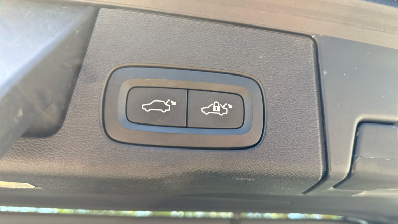 Volvo Xc60 2.0 D5 PowerPulse Inscription Pro 5dr AWD G tronic Diesel Estate